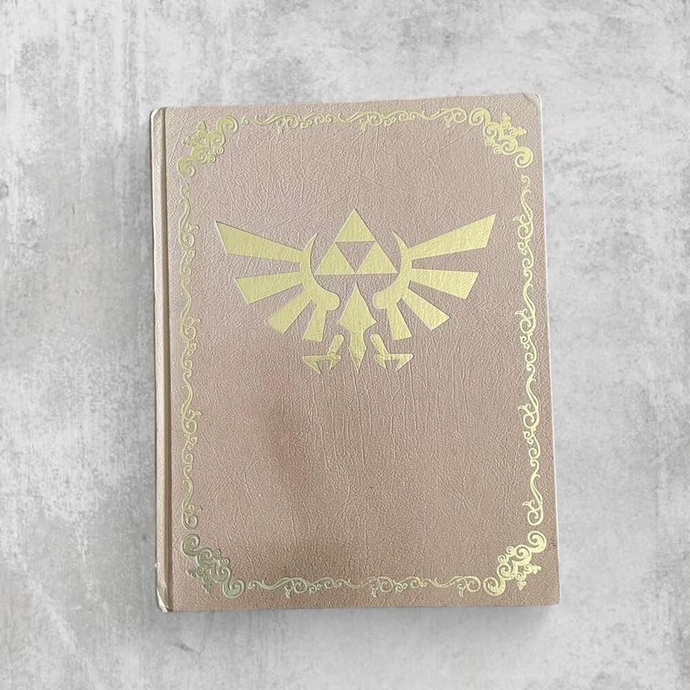 Legend of Zelda Collector’s EditionStrategy Guide Hardcover No Map Included